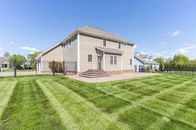 3358 Ridgely Park Drive, Poland, OH 44514