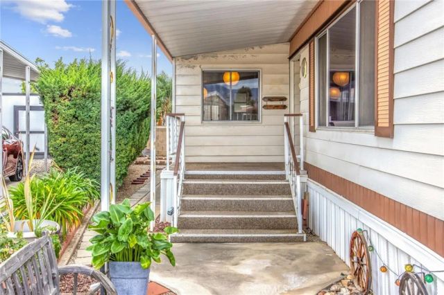 626 N Dearborn 19, Redlands, CA 92374