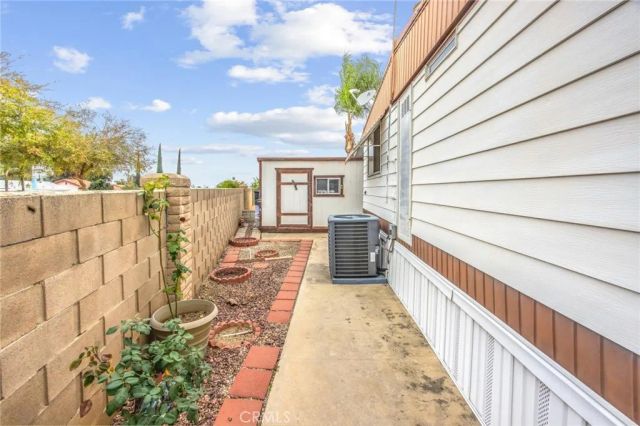 626 N Dearborn 19, Redlands, CA 92374