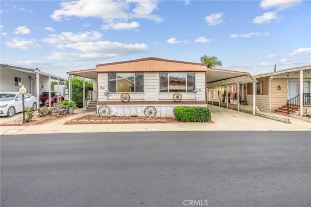 626 N Dearborn 19, Redlands, CA 92374