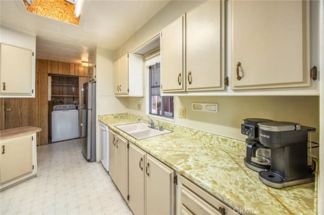 626 N Dearborn 19, Redlands, CA 92374