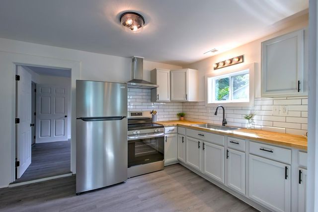 531 W Rutledge Ave, Gaffney, SC 29341