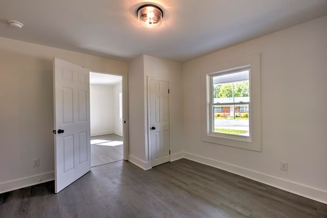 531 W Rutledge Ave, Gaffney, SC 29341