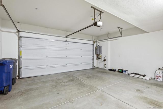 2572 S Escondido Blvd 808, Escondido, CA 92025