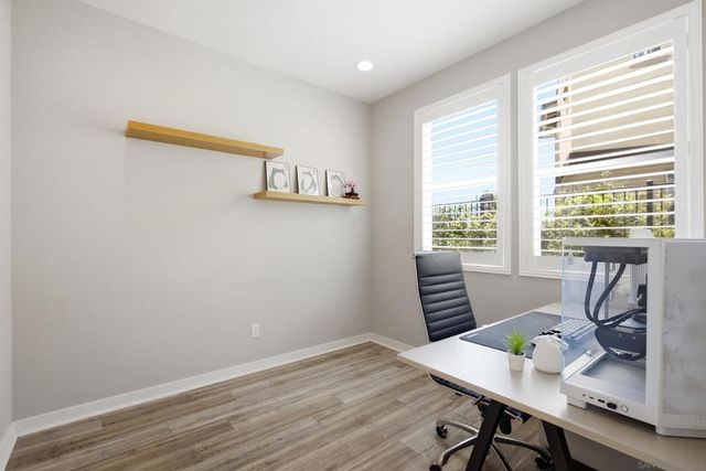 2572 S Escondido Blvd 808, Escondido, CA 92025