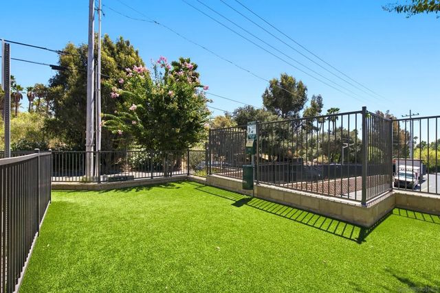2572 S Escondido Blvd 808, Escondido, CA 92025