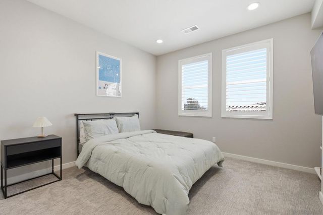 2572 S Escondido Blvd 808, Escondido, CA 92025