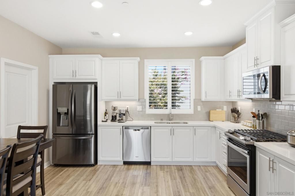 2572 S Escondido Blvd 808, Escondido, CA 92025 — photo 2