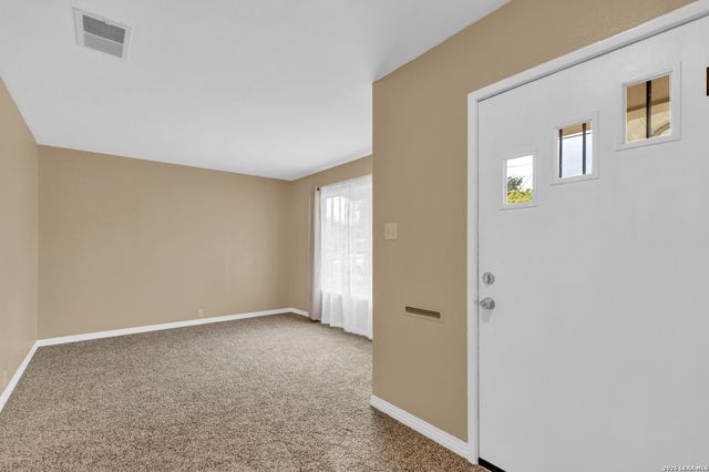 411 W HART AVE, San Antonio, TX 78214