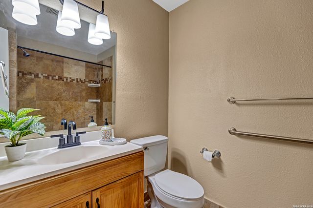 411 W HART AVE, San Antonio, TX 78214