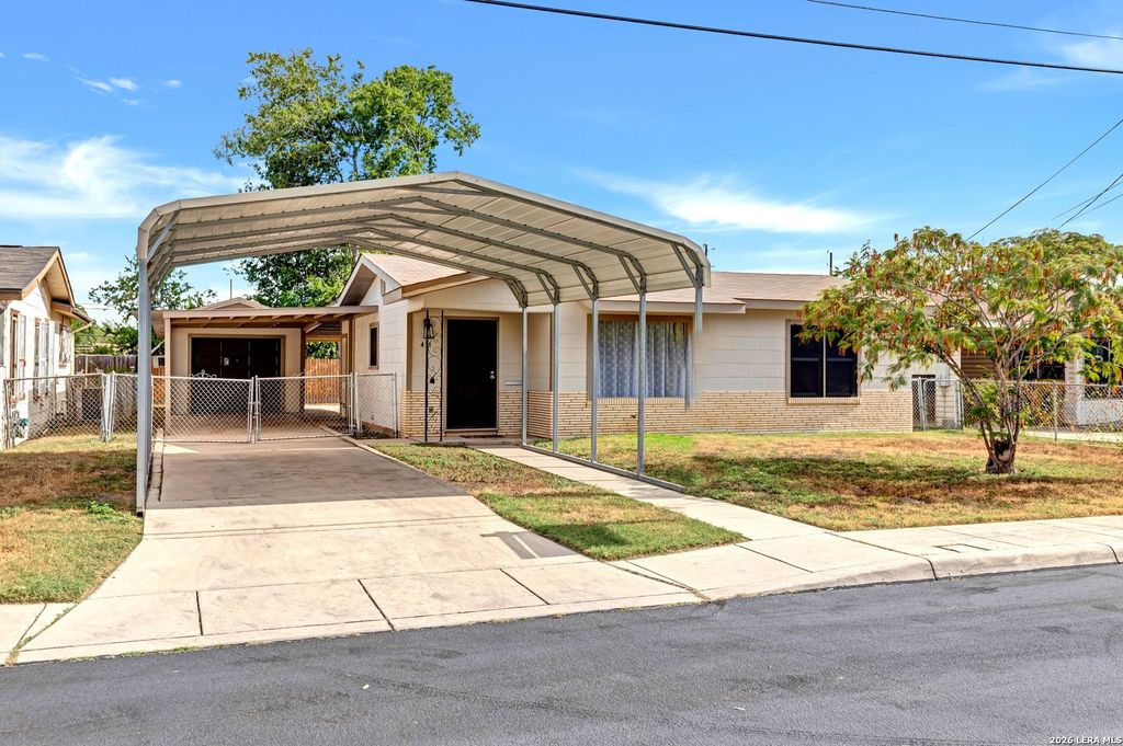 411 W HART AVE, San Antonio, TX 78214