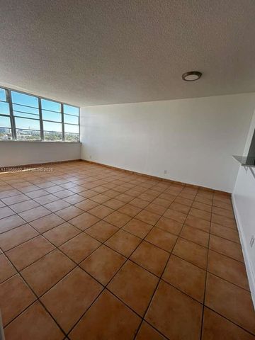 2025 NE 164th St 918, North Miami Beach, FL 33162
