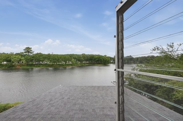 269 Lynn Street, Peabody, MA 01960
