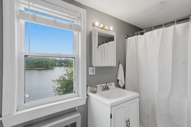 269 Lynn Street, Peabody, MA 01960