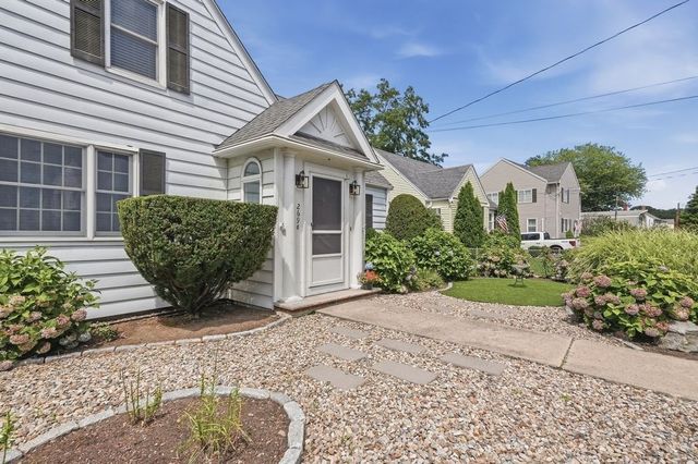 269 Lynn Street, Peabody, MA 01960