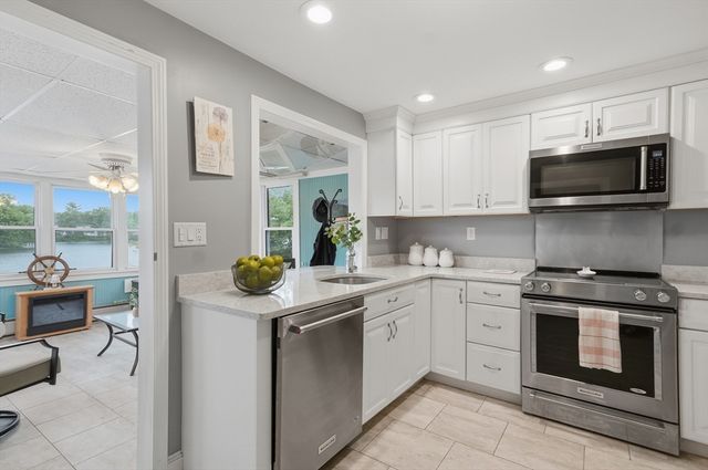 269 Lynn Street, Peabody, MA 01960