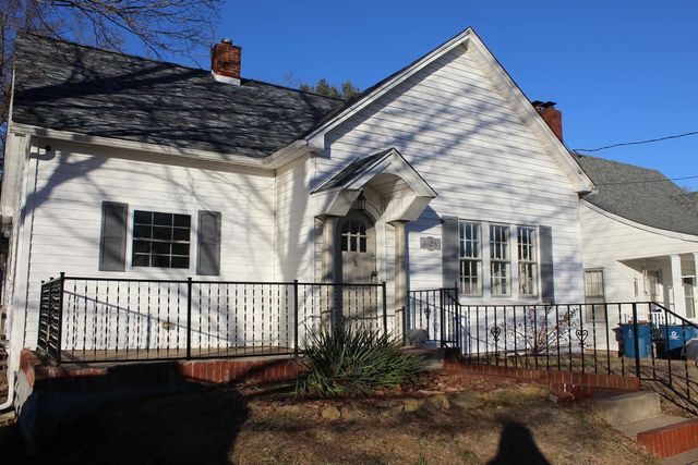 1126 Oakland Avenue, Mt Vernon, IL 62864