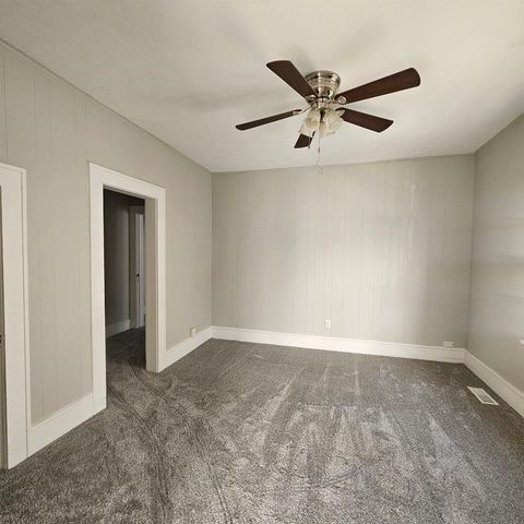 1126 Oakland Avenue, Mt Vernon, IL 62864