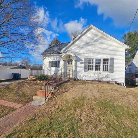 1126 Oakland Avenue, Mt Vernon, IL 62864