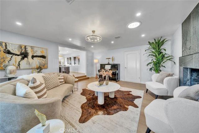 2114 S 8th Ave, Arcadia, CA 91006