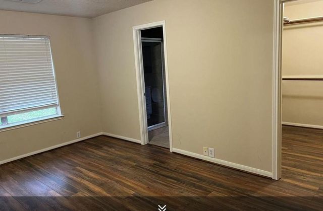 17414 S Summit Canyon Drive, Houston, TX 77095