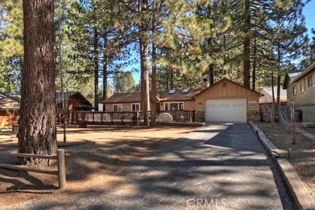 631 Crestwood, Big Bear Lake, CA 92315