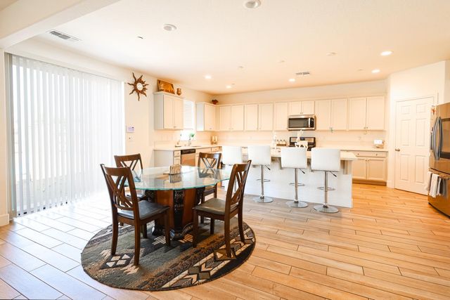 2701 N Dee Ann Avenue, Fresno, CA 93727