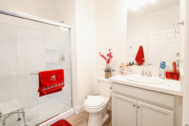 2701 N Dee Ann Avenue, Fresno, CA 93727