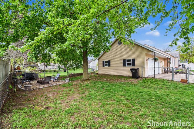 2024 30th Street SW, Wyoming, MI 49519