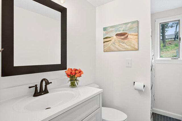 20 Mutiny Way, Mashpee, MA 02649