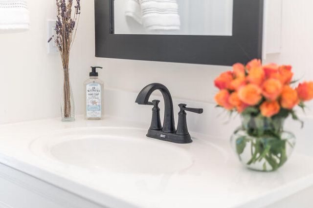 20 Mutiny Way, Mashpee, MA 02649