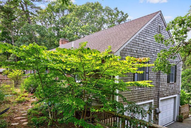 20 Mutiny Way, Mashpee, MA 02649