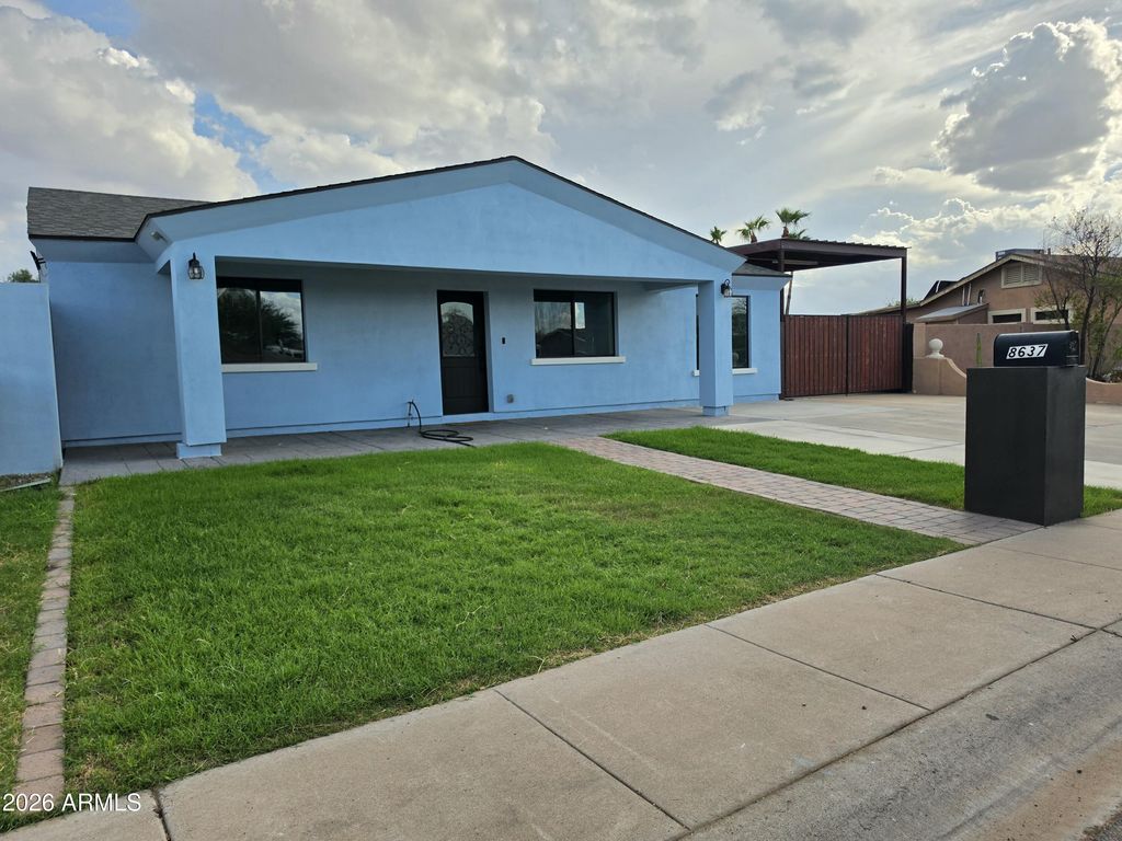 8637 W EARLL Drive, Phoenix, AZ 85037 — photo 4