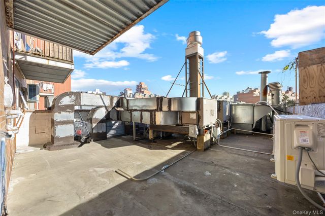 131-44 40 Road, Flushing, NY 11354