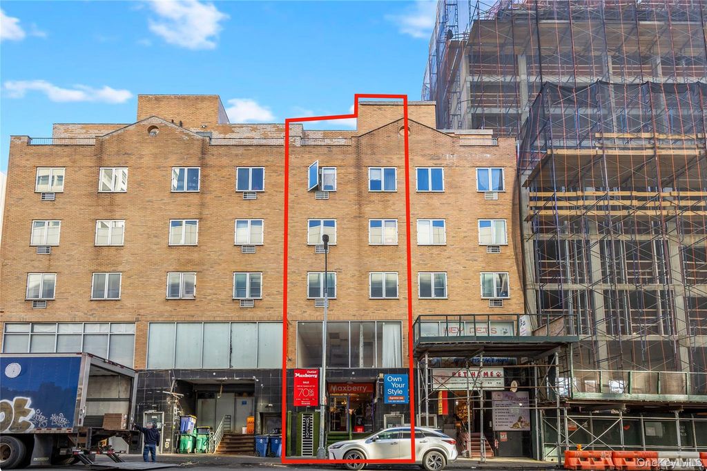 131-44 40 Road, Flushing, NY 11354 — exterior