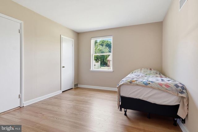 348 HILLSIDE LN, York, PA 17403