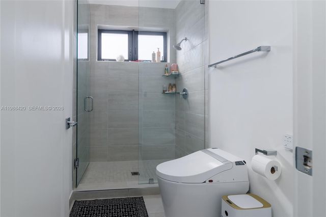 8115 NW 48th Ter, Doral, FL 33166