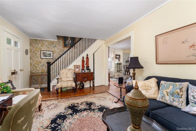 93 Buell Lane, East Hampton, NY 11937