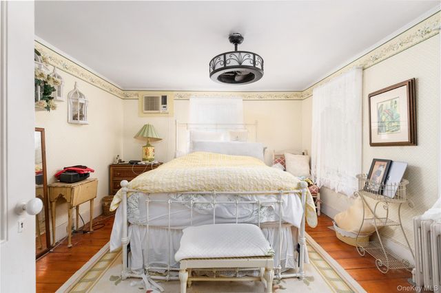 93 Buell Lane, East Hampton, NY 11937