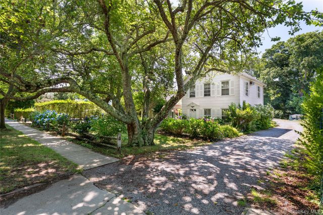 93 Buell Lane, East Hampton, NY 11937