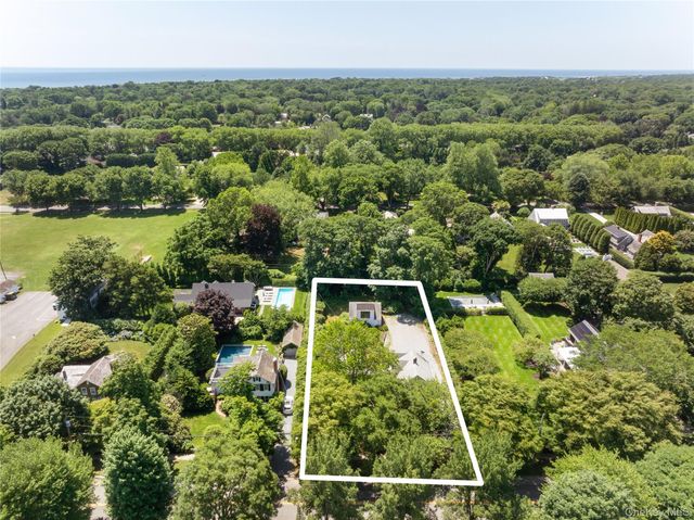 93 Buell Lane, East Hampton, NY 11937