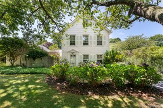93 Buell Lane, East Hampton, NY 11937