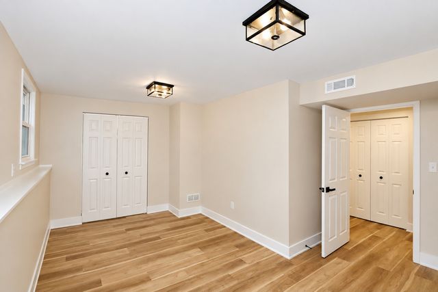 30W234 Claymore Lane, Naperville, IL 60563