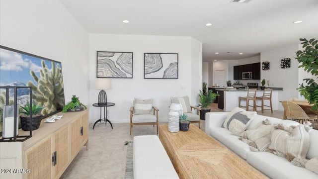 636 W FREEDOM Street, Florence, AZ 85132