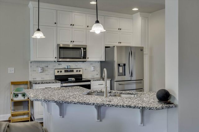 671 Bellflower Lane, Beech Island, SC 29842