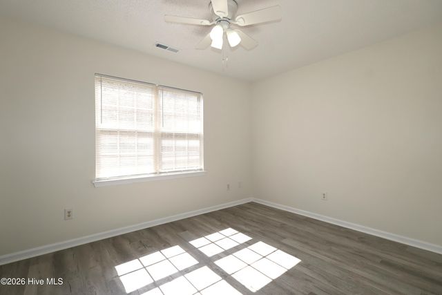 1086 W Pueblo Drive, Jacksonville, NC 28546