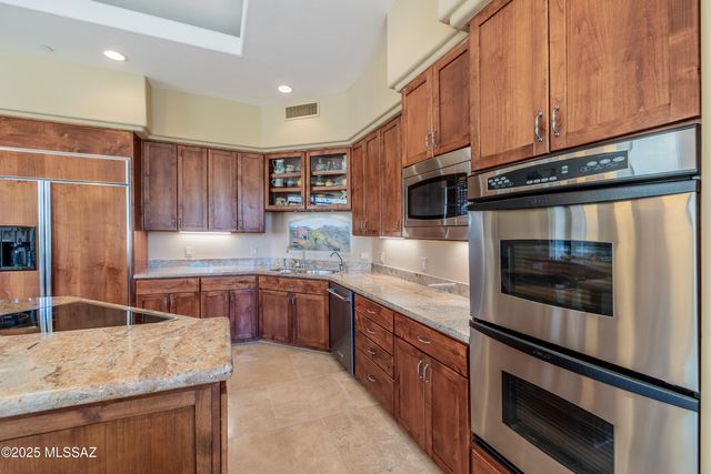 3979 W Cayton Mountain Drive, Marana, AZ 85658