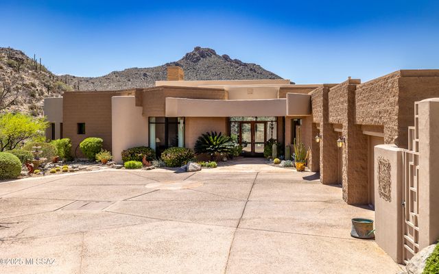 3979 W Cayton Mountain Drive, Marana, AZ 85658