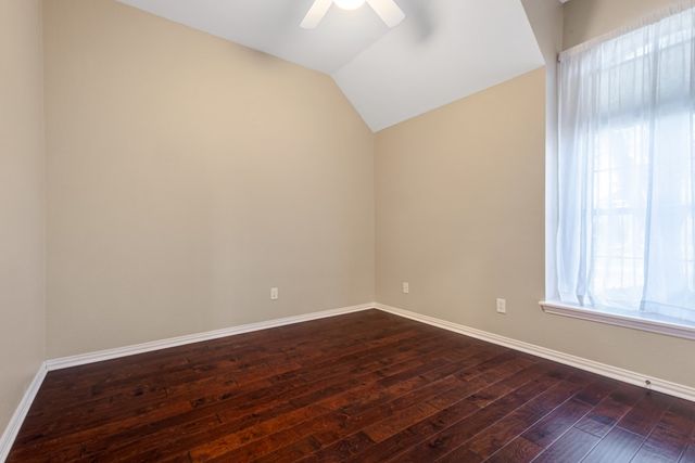 404 Landwyck Lane, Flower Mound, TX 75028