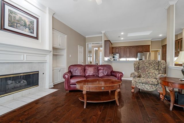 404 Landwyck Lane, Flower Mound, TX 75028